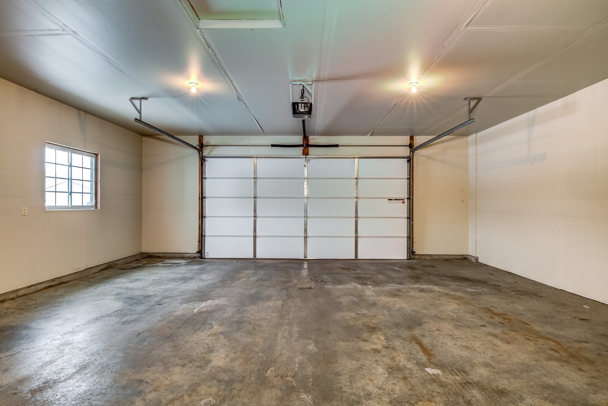 Building Photo - 5515 165th St