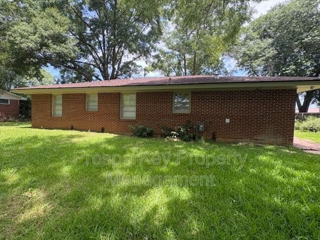 Building Photo - 2722 Blan St