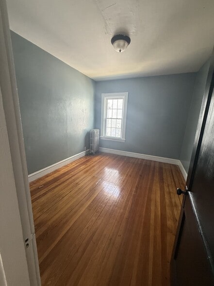Building Photo - 45-47-47 Shawmut St