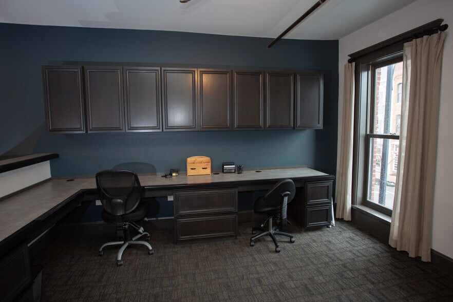 Office - 225 E Blaine Ln