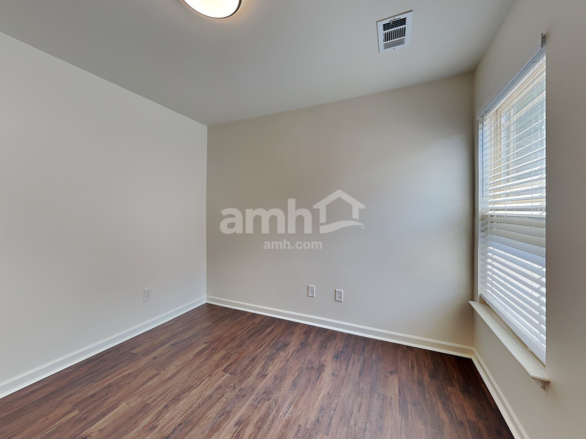 Building Photo - 248 Applehill Way