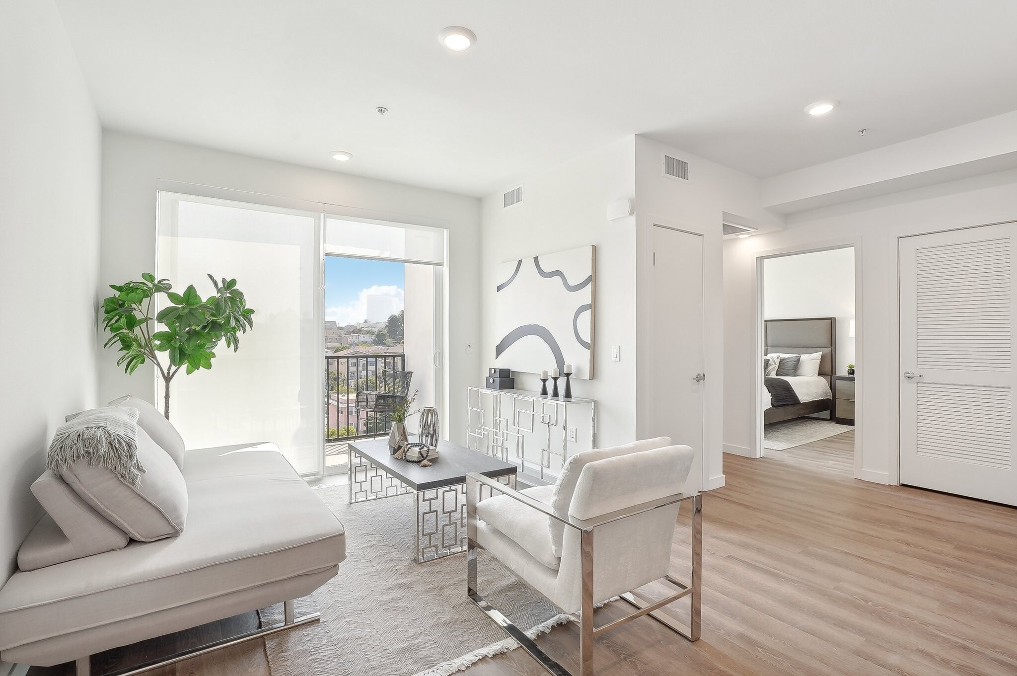 Building Photo - Alvarado House