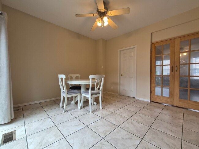 Building Photo - 2337 Hudson Cir