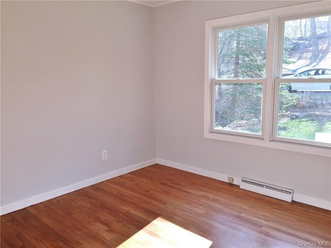 Building Photo - 155 Shear Hill Rd