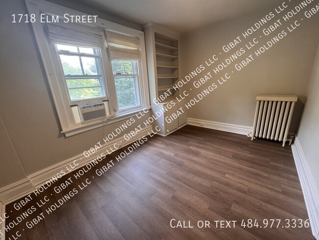 Building Photo - 1718 Elm St