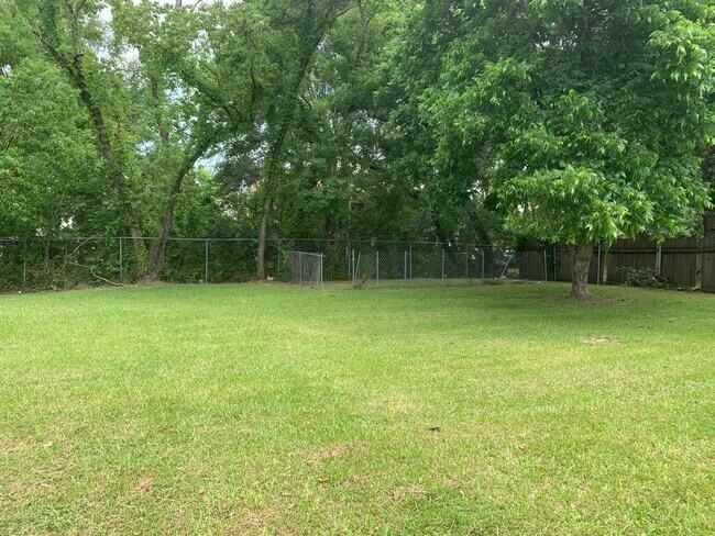 Building Photo - Magellan Neighborhood