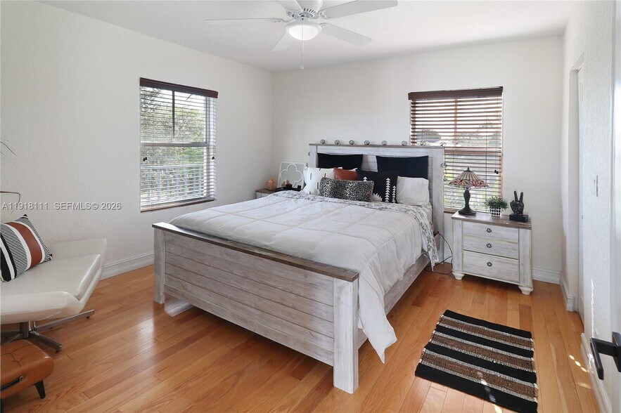 Building Photo - 601 NE 11th Ave