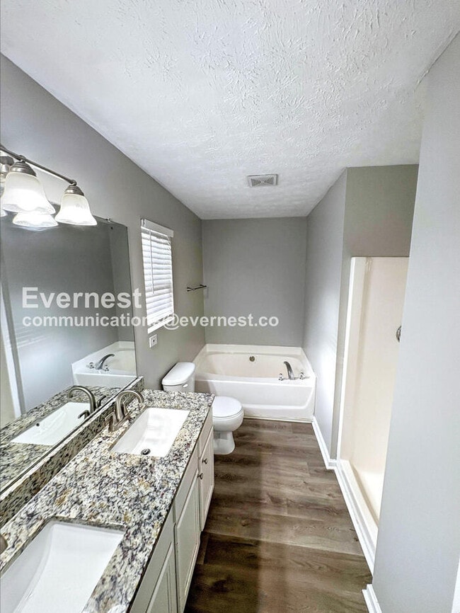 Building Photo - 55 Bramble Bush Trail