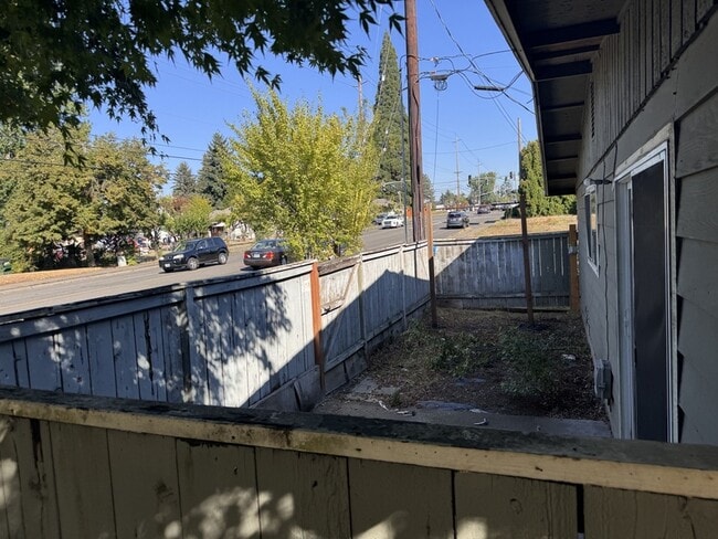 Primary Photo - 12800 SW Allen Blvd