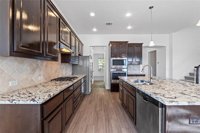 Building Photo - 4009 Benetton Way