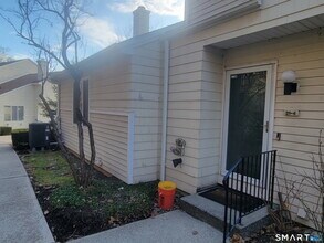 Building Photo - 166 Old Brookfield Rd