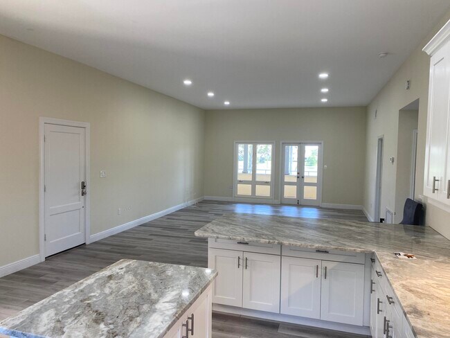 Building Photo - 5035 Harmony Cir