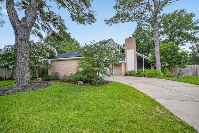 Building Photo - 7111 Halfpenny Rd