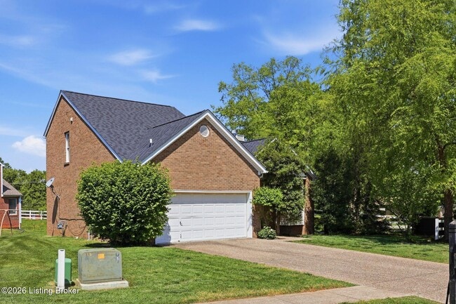 Building Photo - 4029 Orchard Lake Dr