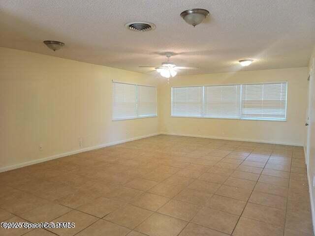 Building Photo - 130 Tiki Dr