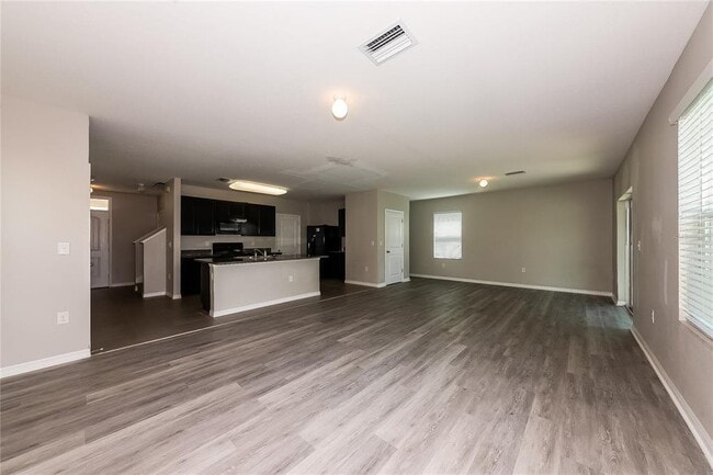 Building Photo - 5012 San Palermo Dr