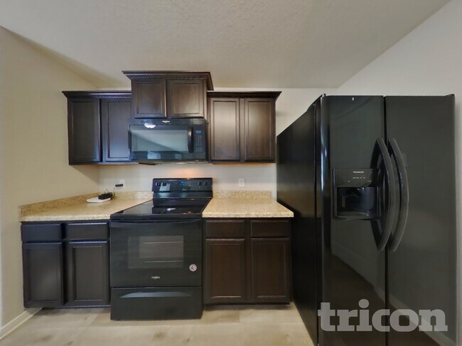 Building Photo - 12370 Mahoney Ml