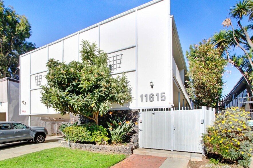 Building Photo - 11615 Darlington Ave