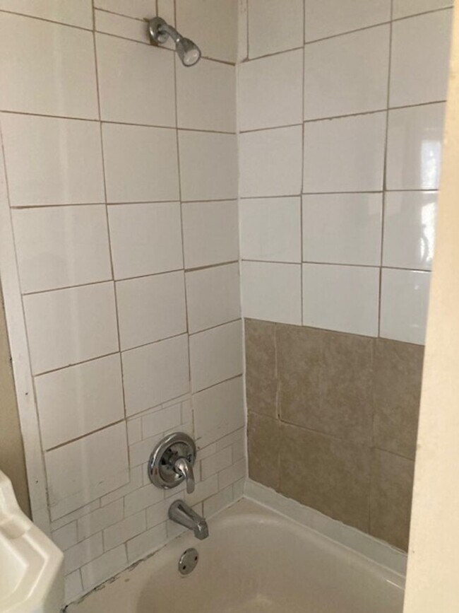 Building Photo - Cute 1 bed/1 bath