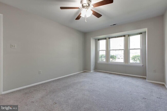 Building Photo - 7764 Mayfair Cir