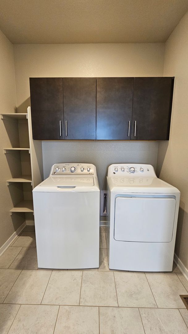 Building Photo - Newer Home in Broomfield