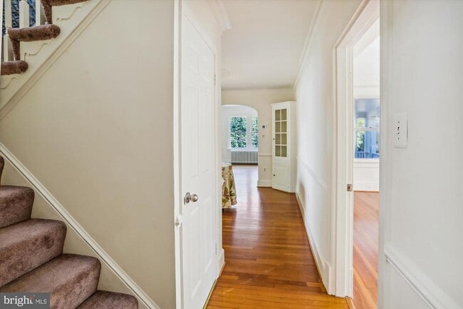 Building Photo - 8901 Montgomery Ave