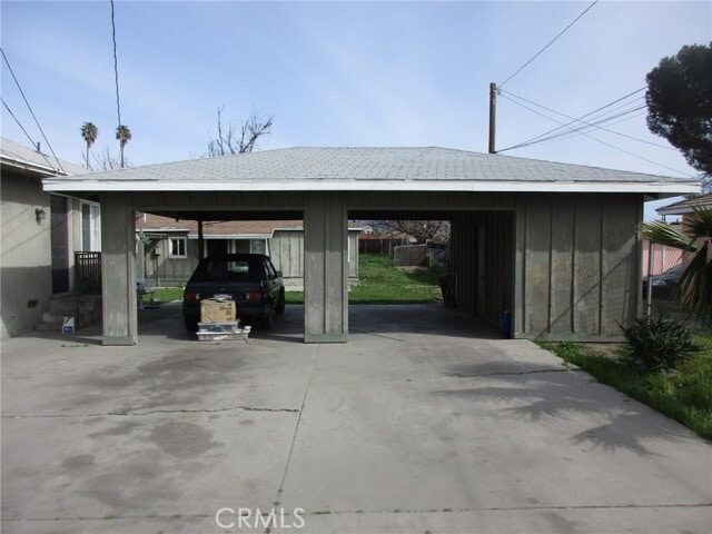 Building Photo - 1669 Garden Dr
