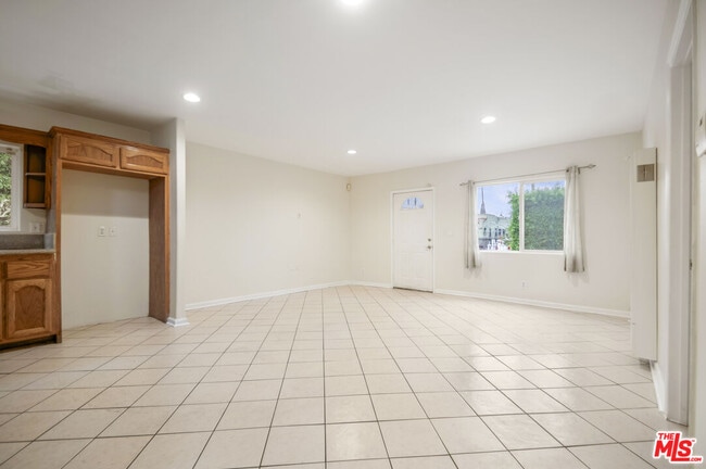 Building Photo - 3660 Halldale Ave