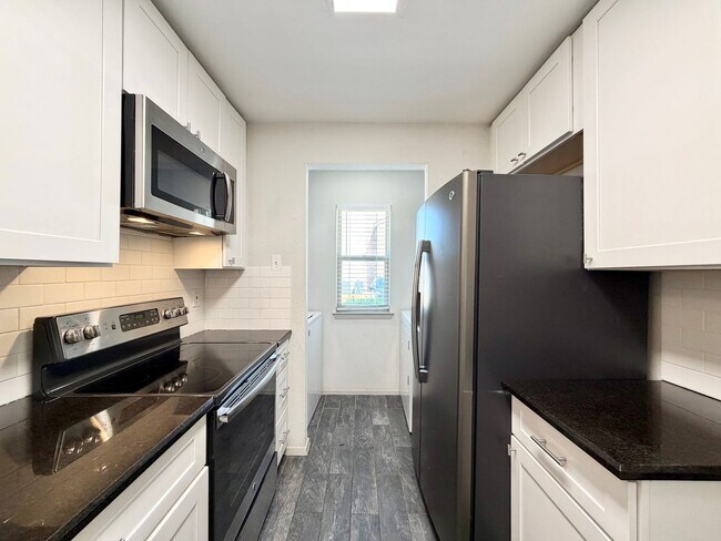 Building Photo - 3635 Garden Brook Dr