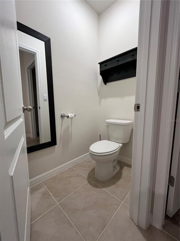 Building Photo - 2219 Lake Preserve Cir