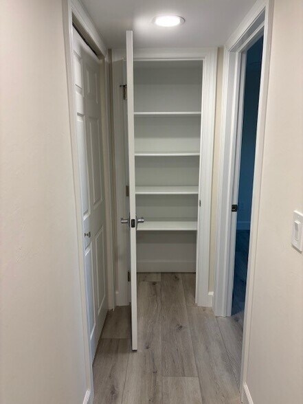 Linen Closet - 1502 Edgewater Cir