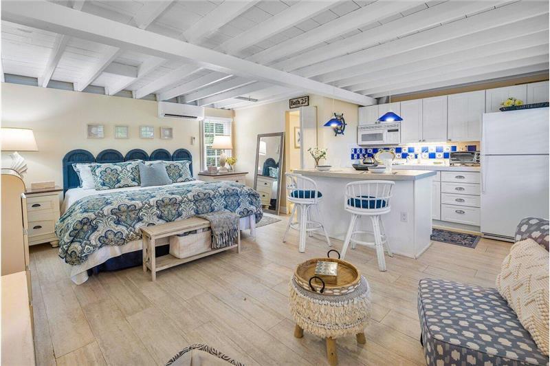 Building Photo - 521 N Swinton Ave