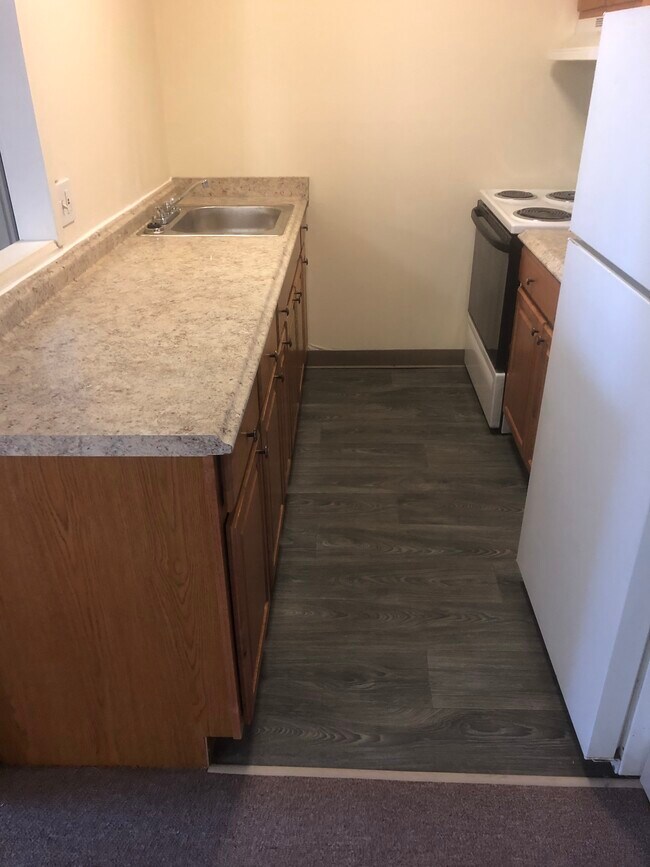 Building Photo - 141 Amesbury St