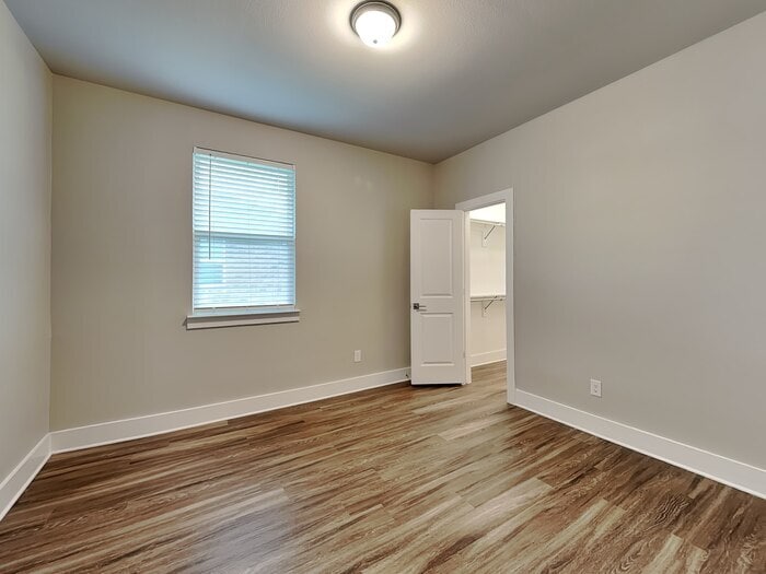 Building Photo - 1439 Marvin Gardens