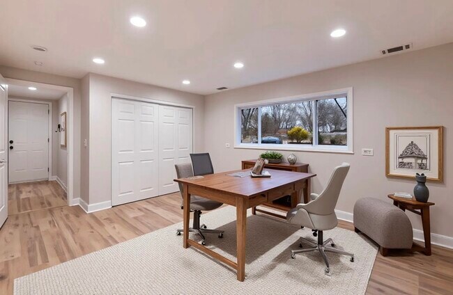 Building Photo - 24331 Davids Ct