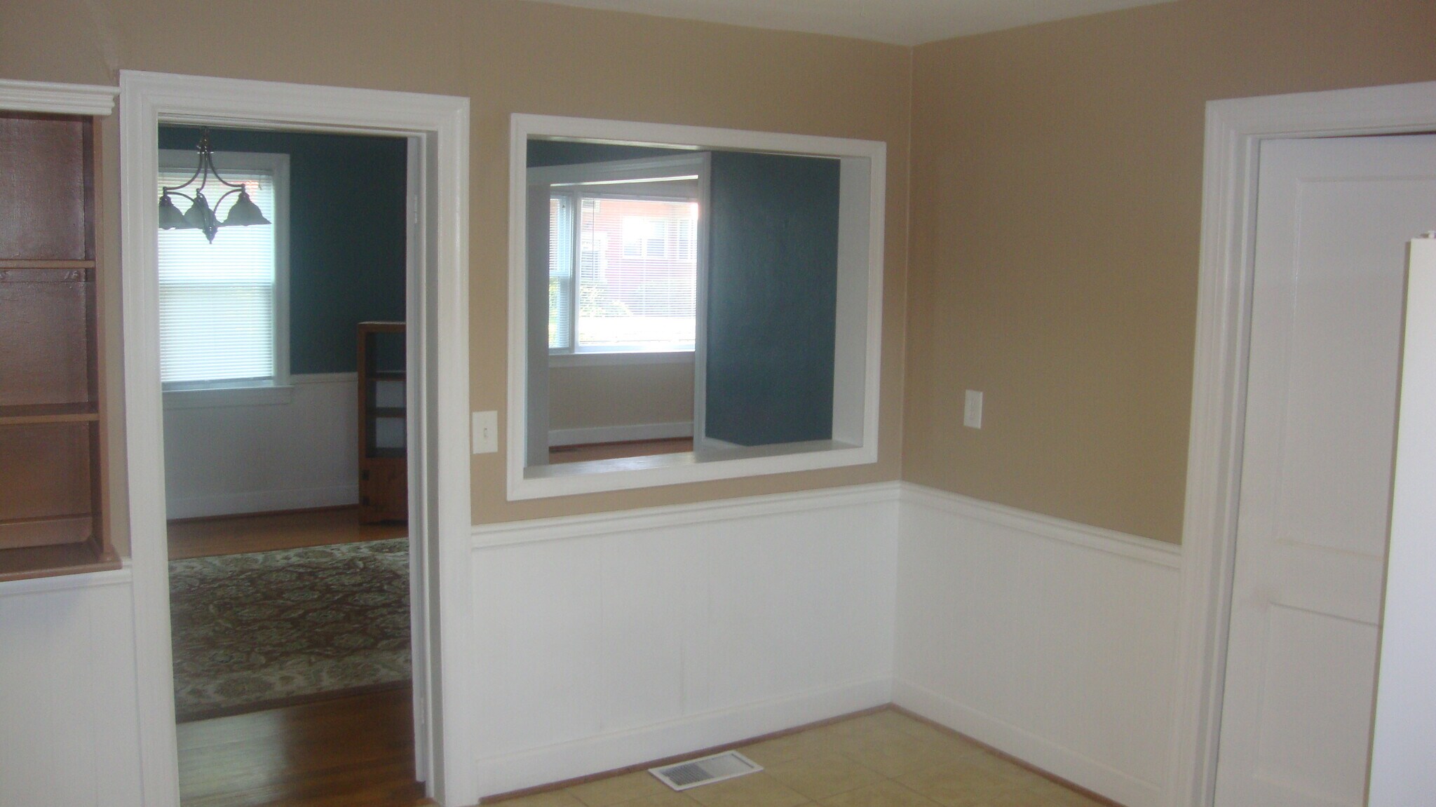 Building Photo - 1500 Meads Rd