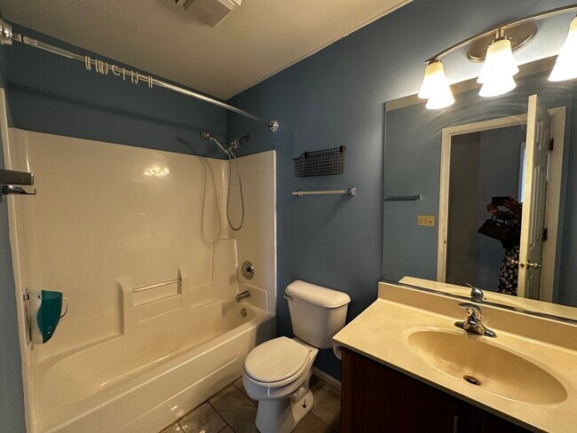 Building Photo - 1254 Chicory Ln