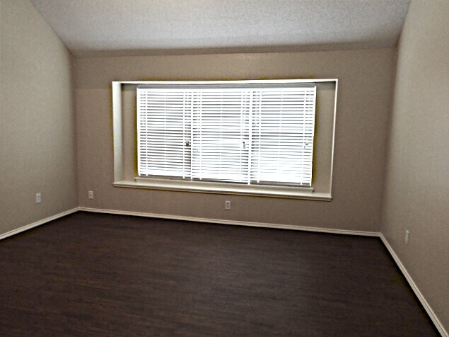 Building Photo - 1307 Rabbit Rdg