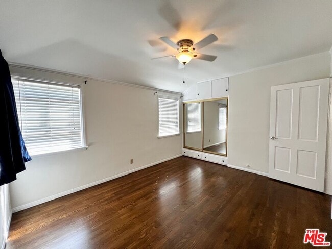 Building Photo - 5039 Inadale Ave
