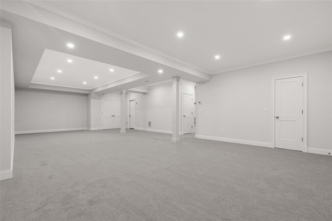 Building Photo - 24 Sand St