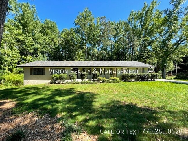 Primary Photo - 4125 Flat Shoals Rd