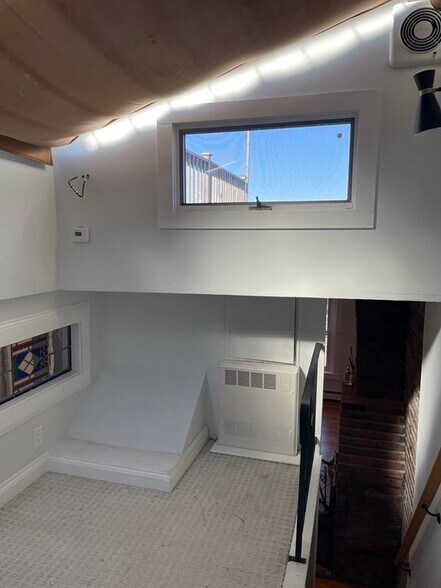 Building Photo - 463 Beacon St