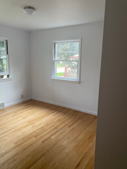 Building Photo - 624 Colorado St
