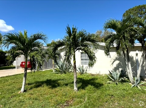Building Photo - 2190 Arden St