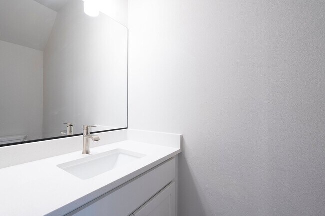 Building Photo - New Build 3 Bed, 1.5 Bath Rental Home in Centennial neighborhood!