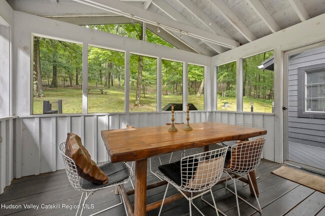 Building Photo - 46 E Pond Lilly Rd