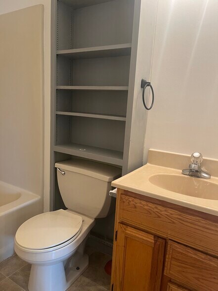 Building Photo - 2 Stoltzfus Ln