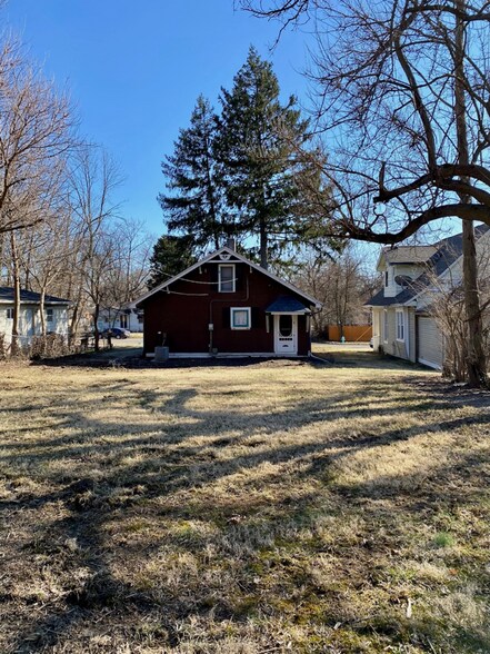 Building Photo - 5330 E Burgess Ave