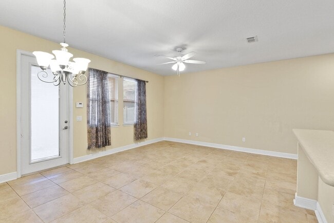 Building Photo - Savannah Park 3 bedroom townhouse