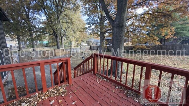 Building Photo - Beautiful Split Level Home w/ 4 Bedroom an...